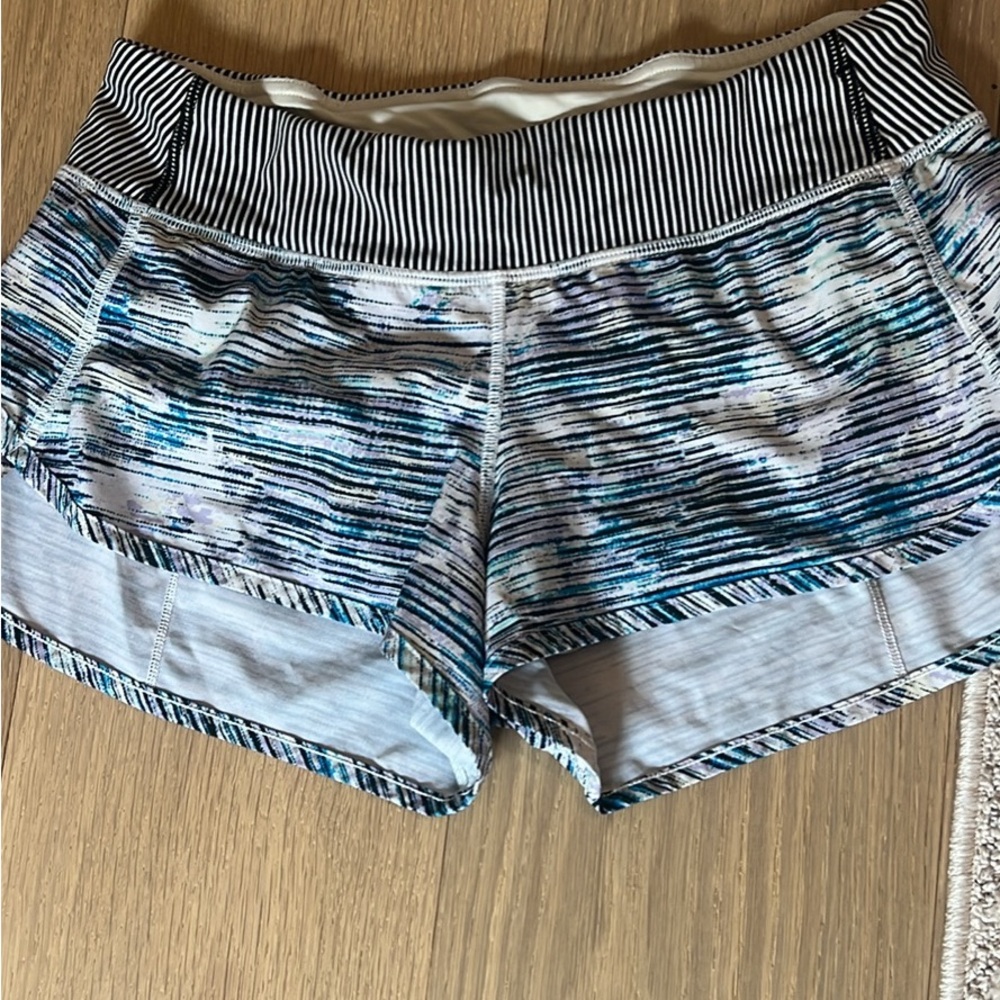 Lululemon Stylish Blue Patterned Women's Shorts